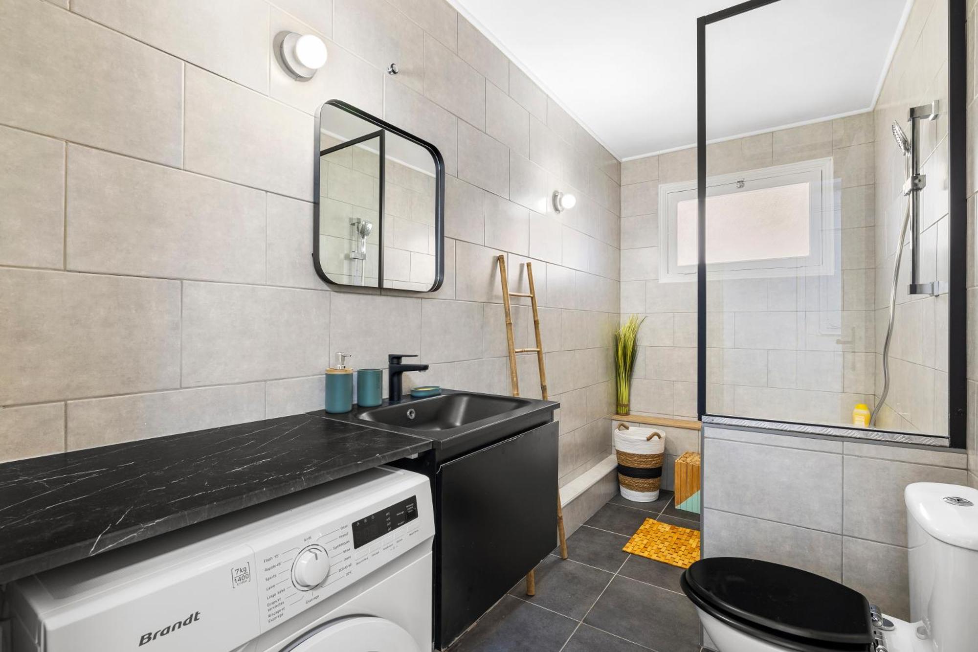 Nice Renting - Philibert - Elegant Spacious Quiet Near The Port Free Parking Εξωτερικό φωτογραφία