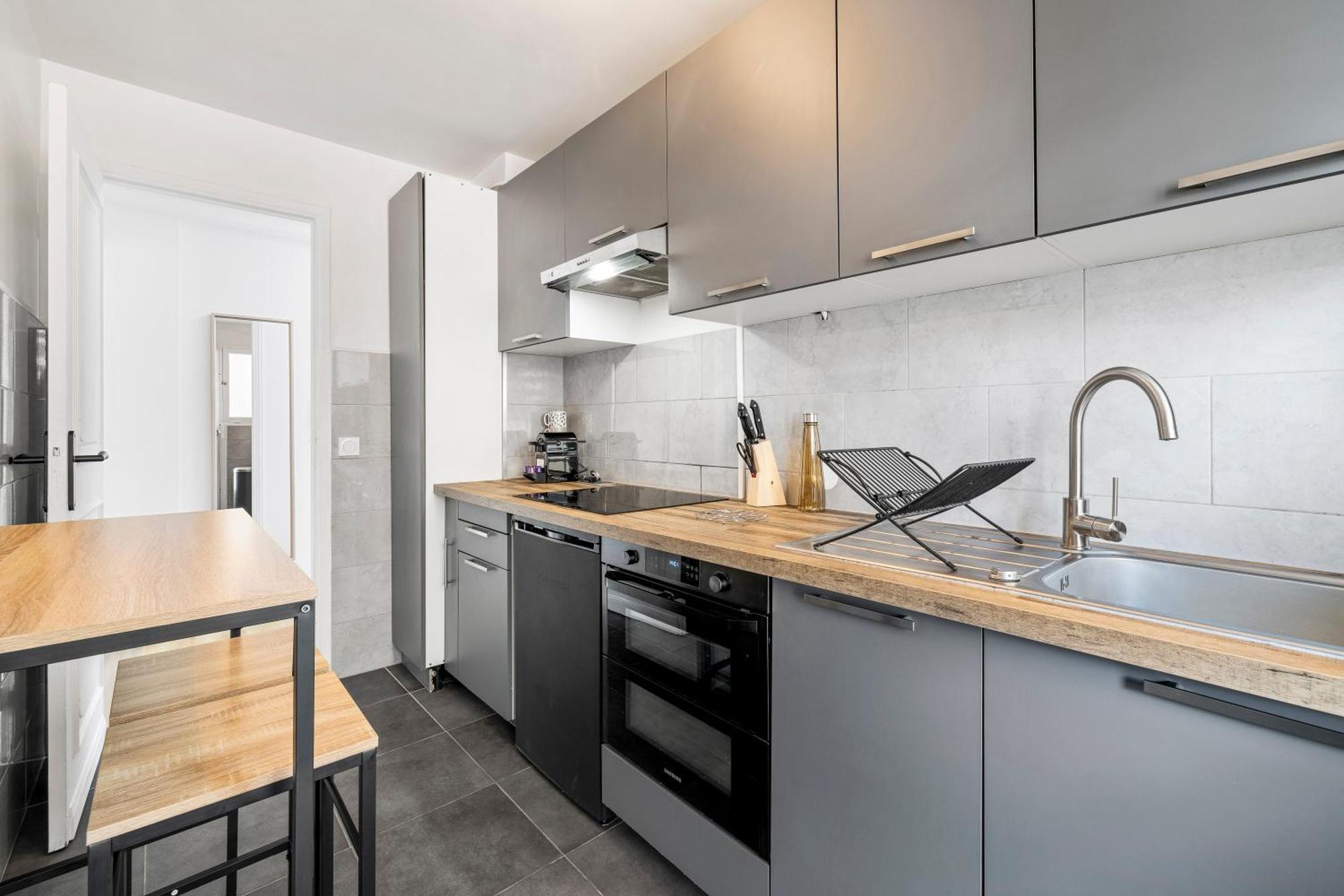 Nice Renting - Philibert - Elegant Spacious Quiet Near The Port Free Parking Εξωτερικό φωτογραφία